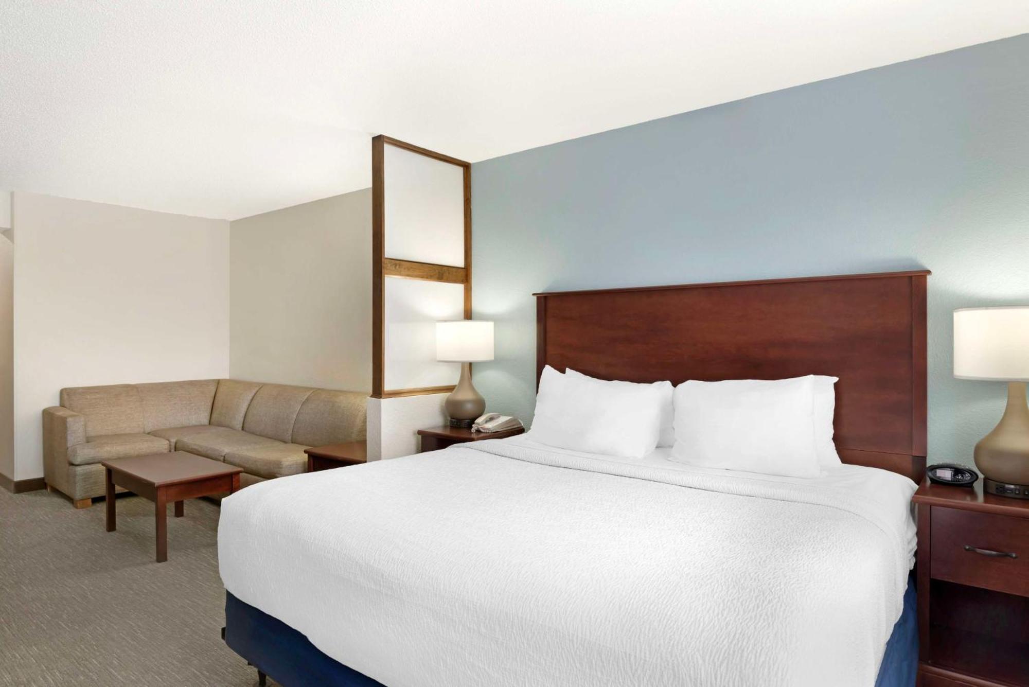 Best Western Plus Crossroads Inn & Suites Zion Crossroads Buitenkant foto