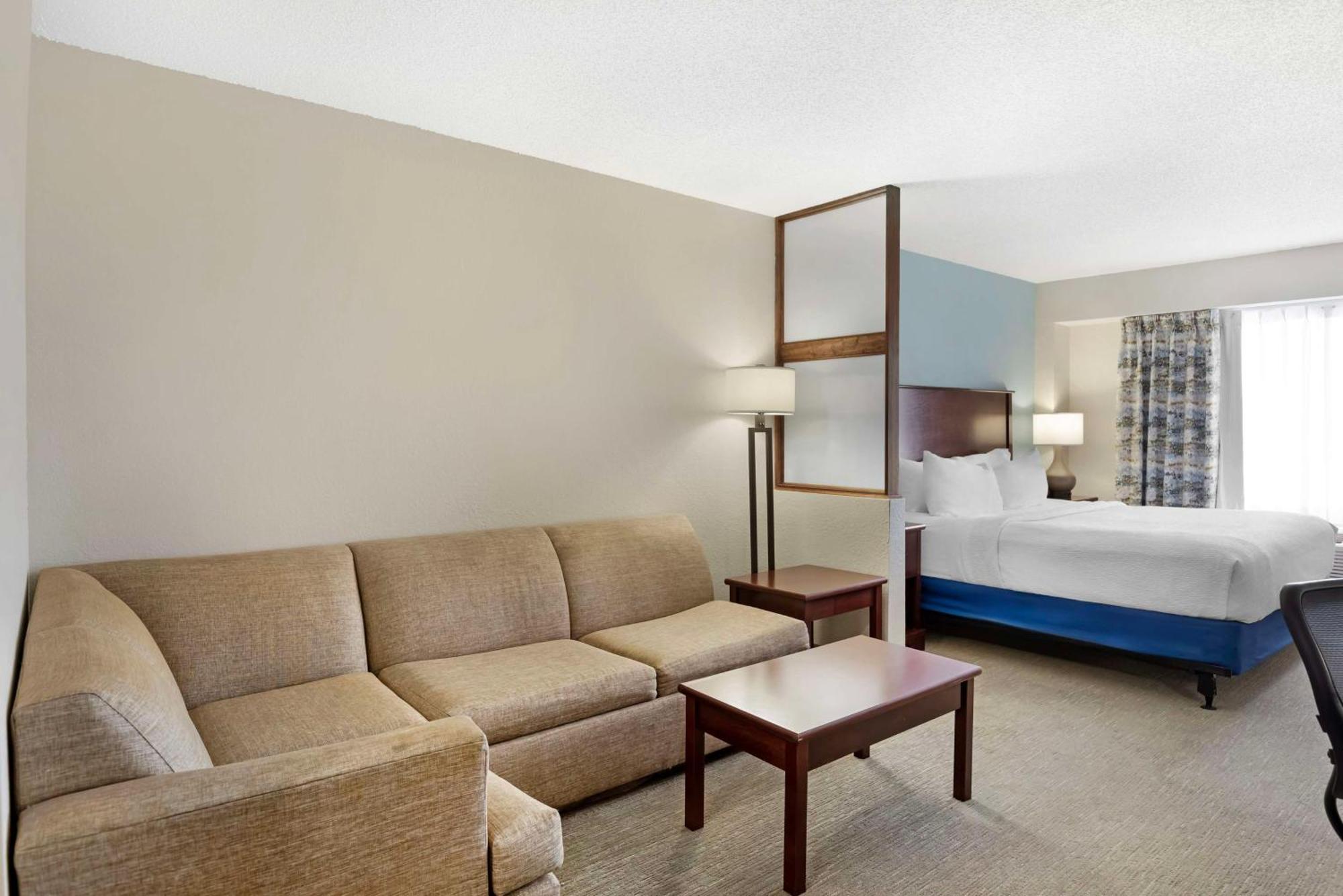 Best Western Plus Crossroads Inn & Suites Zion Crossroads Buitenkant foto