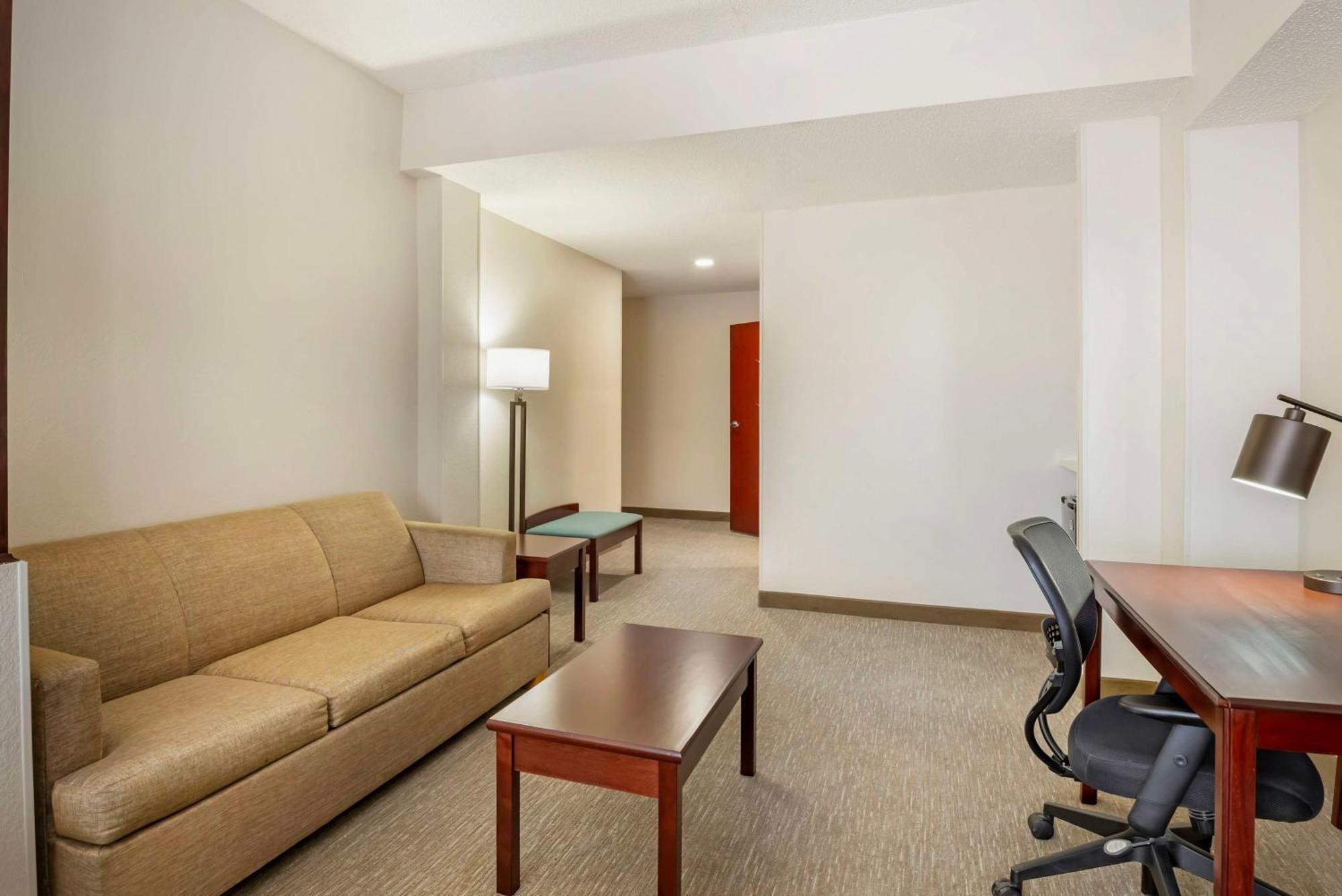 Best Western Plus Crossroads Inn & Suites Zion Crossroads Buitenkant foto