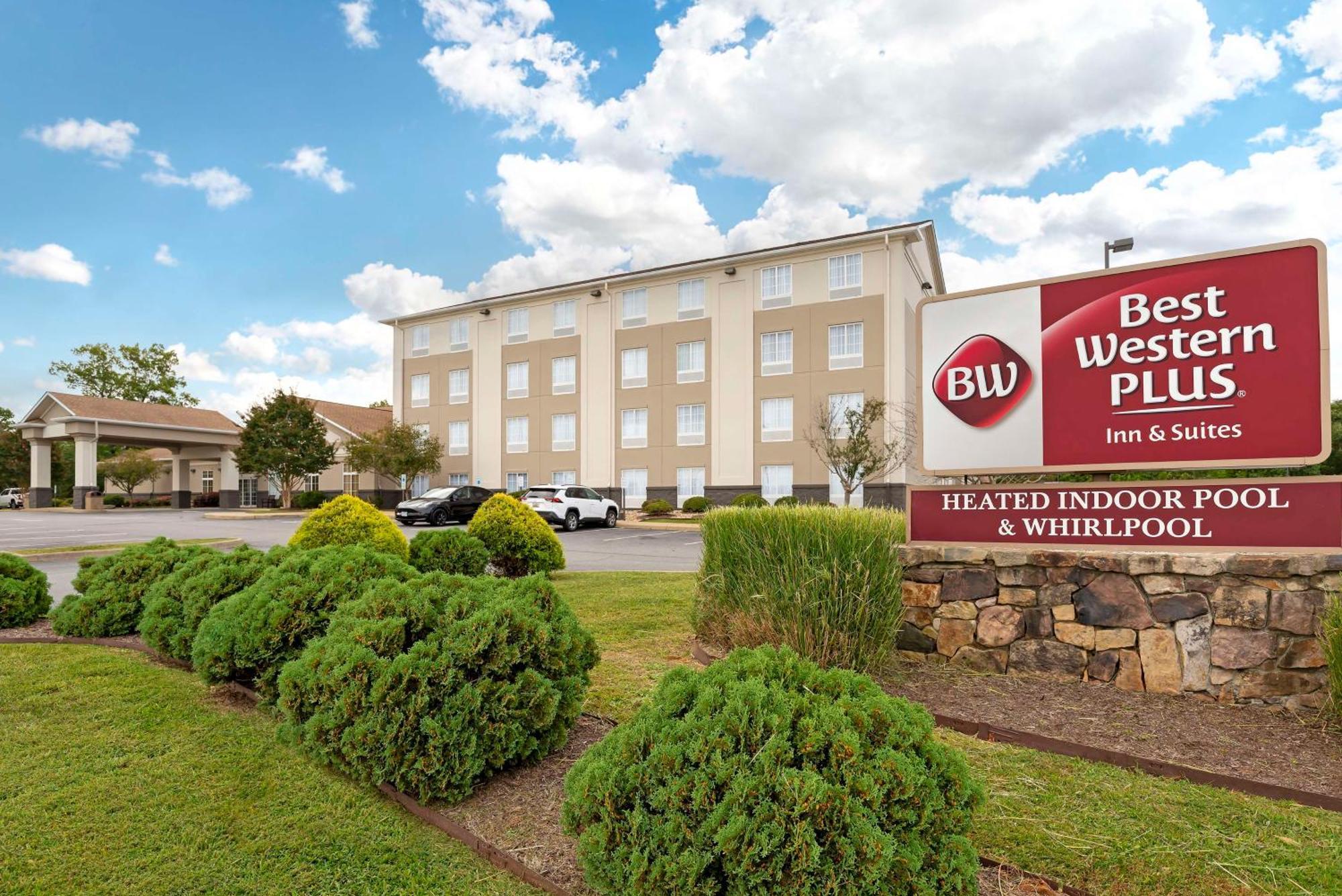 Best Western Plus Crossroads Inn & Suites Zion Crossroads Buitenkant foto